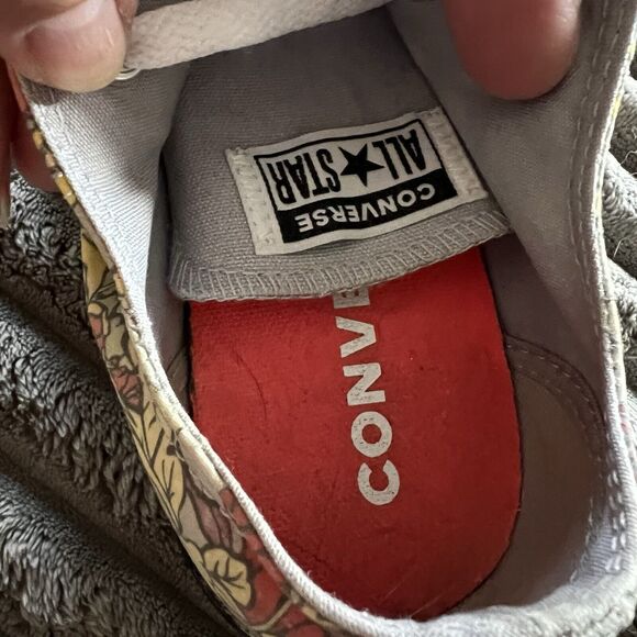 Converse All Star Flowers Canvas Sneaker Women Size 8 - Picture 7 of 9